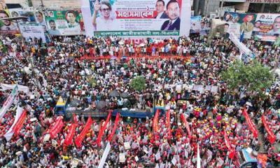 নয়াপল্টনে তারুণ্যের সমাবেশ ঘিরে নেতাকর্মীদের ঢল