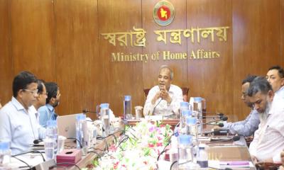 কর্মকর্তারা কোনও রাজনৈতিক দলের লেজুড়বৃত্তি করবেন না: স্বরাষ্ট্র উপদেষ্টা