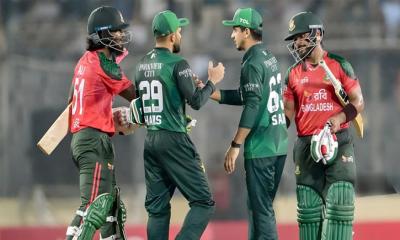 অঘোষিত ‘সেমিফাইনাল’: আজ পাকিস্তানের মুখোমুখি বাংলাদেশ