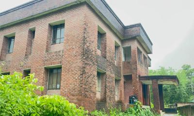 বাইশারী ইউনিয়ন স্বাস্থ্য কেন্দ্র: ভোগান্তিতে প্রায় ৪০ হাজার মানুষ!
