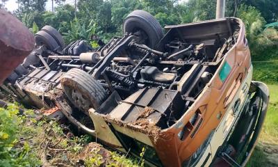 রামুতে বাস ও কাভার্ডভ্যানের সংঘর্ষে প্রাণ গেল ৩ জনের, আহত ১০