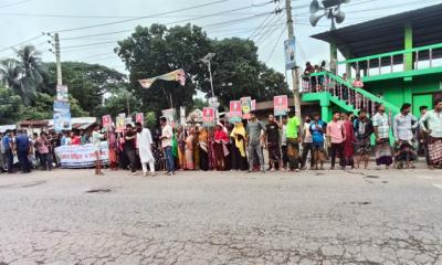 ভাঙ্গায় যান চলাচল স্বাভাবিক, আন্দোলনকারীরা সড়কের পাশে অবস্থান