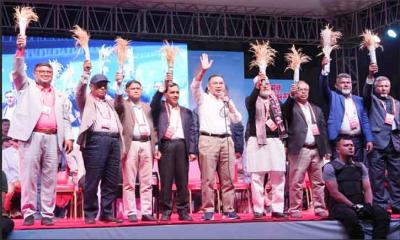 পালিয়ে যাওয়ার পরিকল্পনা আমাদের নেই, দেশের জনগণ যার পাশে থাকে কেউ তাকে আটকাতে পারে না,  তারেক রহমান