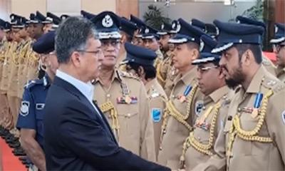 সাহস ও সেবায় অনন্য অবদানে ৯২ জন পেলেন পুলিশ পদক