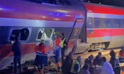 দ্রুতগতির দুই ট্রেনের সংঘর্ষ, নিহত অন্তত ৫০