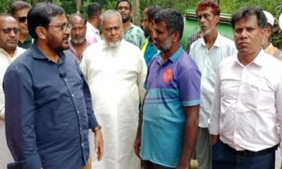 ফেনীতে বন্যা কবলিত এলাকায় পরিদর্শনে এবি পার্টি চেয়ারম্যান মজিবুর রহমান মঞ্জু।