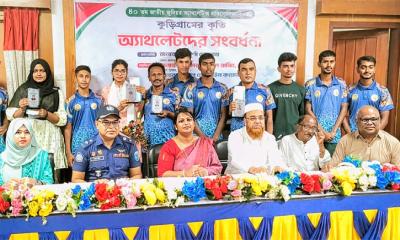 কুড়িগ্রামে জাতীয় জুনিয়র অ্যাথলেটিক্সে পদকজয়ী খেলোয়াড় ও কোচদের সংবর্ধনা