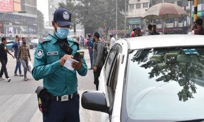 ট্রাফিক আইন লঙ্ঘনে এক দিনে ডিএমপির ১৭৪৪ মামলা