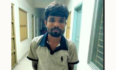 বান্দরবানে গভীর রাতে পুলিশের অভিযান মাদক সেবনকারী আটক