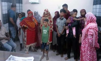 সাতক্ষীরা সীমান্তে ১৫ বাংলাদেশি ফেরত দিয়েছে বিএসএফ