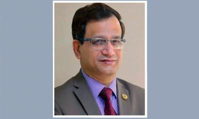 চট্টগ্রামে তথ্য মন্ত্রণালয়ের সাবেক সিনিয়র সচিব আটক
