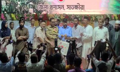 সাতক্ষীরায় জুলাই শহিদ ও যোদ্ধা সম্মাননা অনুষ্ঠিত
