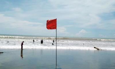 দেশের সব সমুদ্রবন্দরে ৩ নম্বর সতর্কসংকেত