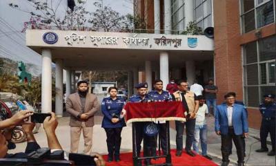 ফরিদপুরে ইজিবাইক চুরি  — প্রেস ব্রিফিং অনুষ্ঠিত