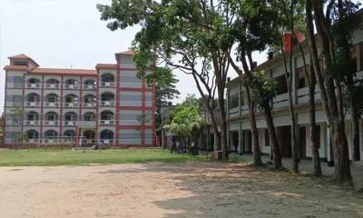 সোনারগাঁয়ে ভুল প্রশ্নে এসএসসি পরীক্ষা, দেড় ঘণ্টা বাড়িয়ে পুনরায় পরীক্ষা—কেন্দ্র সচিবকে অব্যাহতি