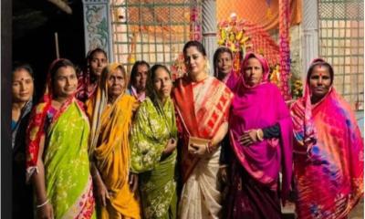 পূজামণ্ডপে মিতা আহমেদ, সম্প্রীতির  বার্তার সঙ্গে স্মরণ করলেন  পিতার শিক্ষাবিস্তারের অবদান
