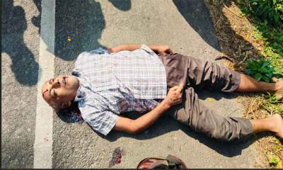 ঢাকা-খুলনা মহাসড়কে অজ্ঞাত গাড়ির ধাক্কায় মাদ্রাসা কর্মচারী নিহত
