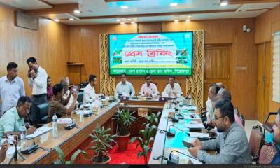 গণমাধ্যম কর্মীদের সাথে  তথ্য অফিসের প্রেস ব্রিফিং