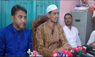নির্বাচনের চার বছর পর জয়পুরহাটে চেয়ারম্যানের চেয়ারে আতাউর রহমান