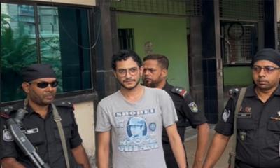 ফরিদপুরে এসআরবি-১০ এর পৃথক অভিযানে বিদেশি রিভলবার-ককটেলসহ গ্রেপ্তার ১ স্বাধীন