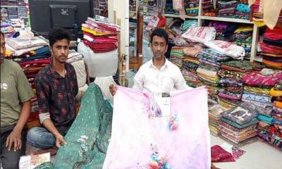 আমতলীতে জমজমাট ঈদবাজার