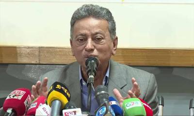 কিছু দল জোর করে দাবি আদায় করতে চায়: আমীর খসরু