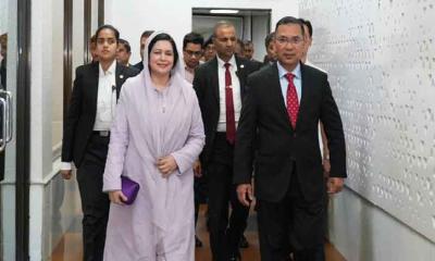 জাপান সফর শেষে দেশে ফিরেছেন প্রধানমন্ত্রী