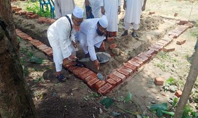 কটিয়াদীতে জামিয়াতুস সুন্নাহর ভিত্তি প্রস্তর স্থাপন
