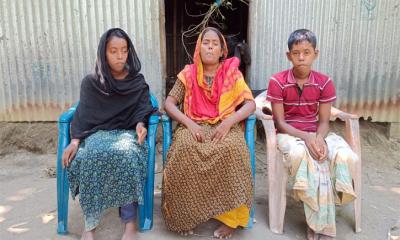 যমুনার ভাঙনে ঘরহারা সিরাজগঞ্জের প্রতিবন্ধী পরিবার বঞ্চিত ভাতা