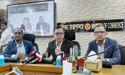 মার্কিন বাণিজ্য চুক্তি পর্যালোচনা করবে সরকার: বাণিজ্যমন্ত্রী