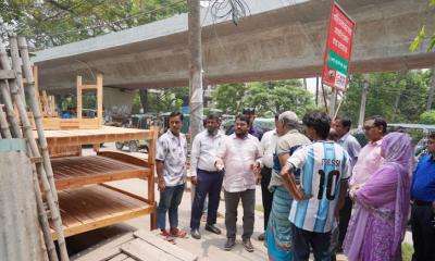 ফুটপাত দখলমুক্ত রাখতে ব্যবসায়ীদের সহযোগিতা চাইলেন রাসিক প্রশাসক