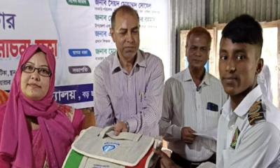 কুলিয়ারচরে দুর্নীতি দমন কমিশনের অর্থায়নে “সততা স্টোর” উদ্বোধন