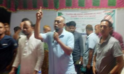 পাবর্তীপুরে বিএনপির বিশাল জন সমাবেশ অনুষ্ঠিত