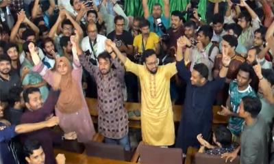 জাকসুর ২৫ পদে শিবিরের বড় জয়