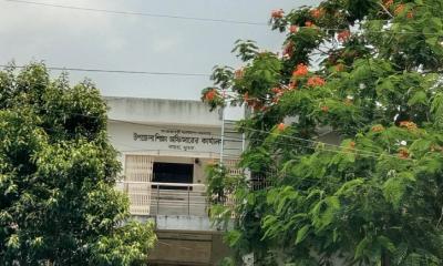 কয়রার ২০ বিদ্যালয়ে  মুসলিম শিক্ষক নেই  ইসলাম শিক্ষা পড়াচ্ছে অমুসলিম শিক্ষক