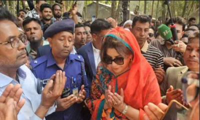 পররাষ্ট্র প্রতিমন্ত্রী  হয়ে  বাবার কবর জিয়ারত  করলেন শামা ওবায়েদ