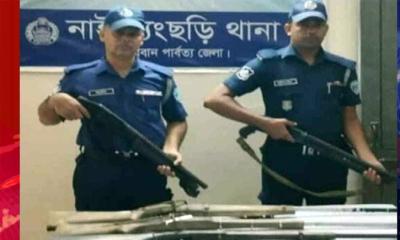 বান্দরবানে পুলিশের অভিযানে তিনটি দেশীয় অস্ত্র উদ্ধার