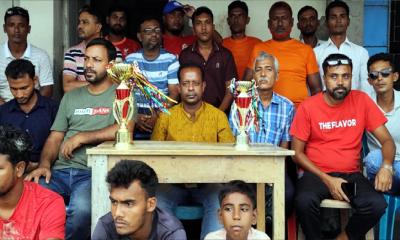 কয়রায় আরাফাত রহমান কোকো ফুটবল টুর্নামেন্ট অনুষ্ঠিত