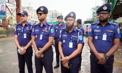 জনমনে স্বস্তি ফেরাতে চাঁদাবাজি ও নৈরাজ্য বন্ধে কঠোর অবস্থানে নরসিংদী জেলা পুলিশ