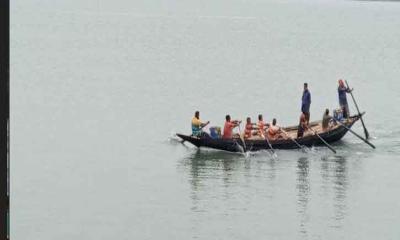 সাতক্ষীরায় অভয়ারণ্য এলাকা থেকে ৭ মৌয়াল আটক