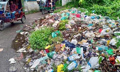 শিবালয়ে অপরিকল্পিত বর্জ্য ব্যবস্থাপনায় জনস্বাস্থ্য ও পরিবেশ ঝুঁকিতে