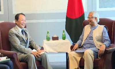 প্রধান উপদেষ্টার সঙ্গে জাপানের সাবেক প্রধানমন্ত্রীর সাক্ষাৎ