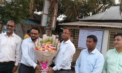 ‎ভালুকায় হবিরবাড়ী ইউনিয়ন ভূমি অফিস পরিদর্শনে জেলা প্রশাসক ডিসি) মো. সাইফুর রহমান।