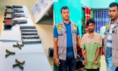 খুলনায় চিংড়ি পলাশের বাড়ি থেকে অস্ত্রসহ যুবক আটক