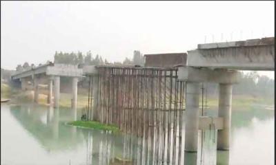 কালনা-বিষ্ণুপুর সেতুর কাজ মাঝপথে আটকে আছে দীর্ঘদিন ধরে