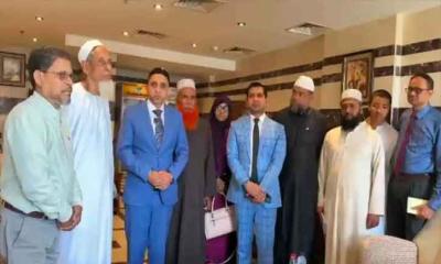 দেশে ফিরছেন আটকে পড়া ৩৩ বাংলাদেশি ওমরাহযাত্রী