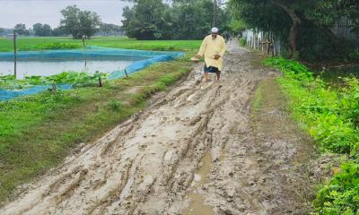 ১৭ বছরেও সংস্কার হয়নি কাকৈরতলা-বড় সাঙ্গীশ্বর সড়ক