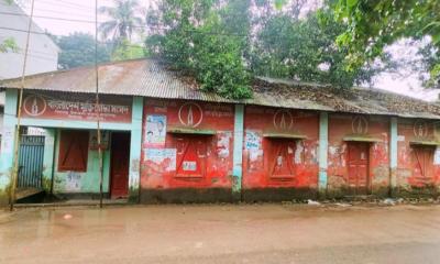 জরাজীর্ণ মুক্তিযোদ্ধা সংসদ ভবন, ব্যাহত কার্য
