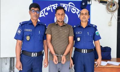 ছেলের জন্য পাত্রী দেখতে গিয়ে হানিট্র্যাপের শিকার বৃদ্ধ