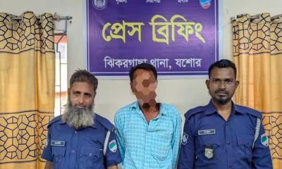 ঝিকরগাছায় সংখ্যালঘু গৃহবধূকে ধর্ষণ চেষ্টার অভিযোগে আটক ১